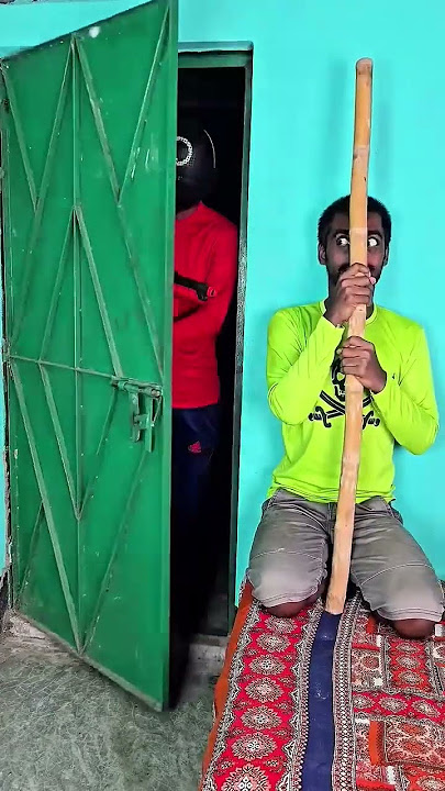 wait for twist🤯#comedymemes #views #funny