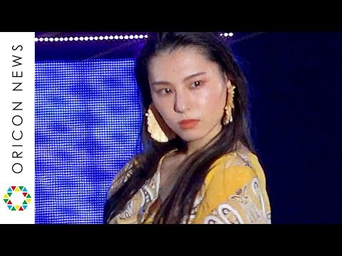 元乃木坂46相楽伊織、圧倒的“目ヂカラ”でクールビューティ　ゆきぽよ＆平祐奈らと美の競演　『Rakuten GirlsAward 2019 SPRING/SUMMER』