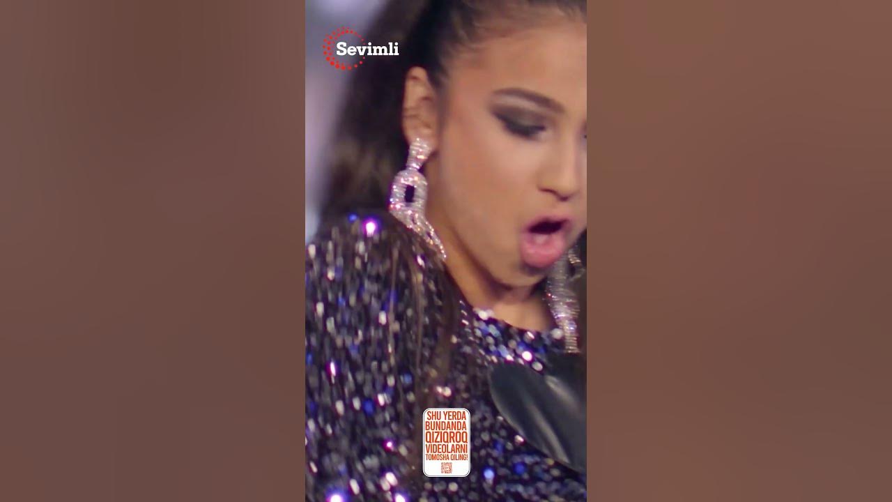 Erkak va ayol ortasidagi ikki tomonlama jinsiy aloqa Tranniyaning ogziga video