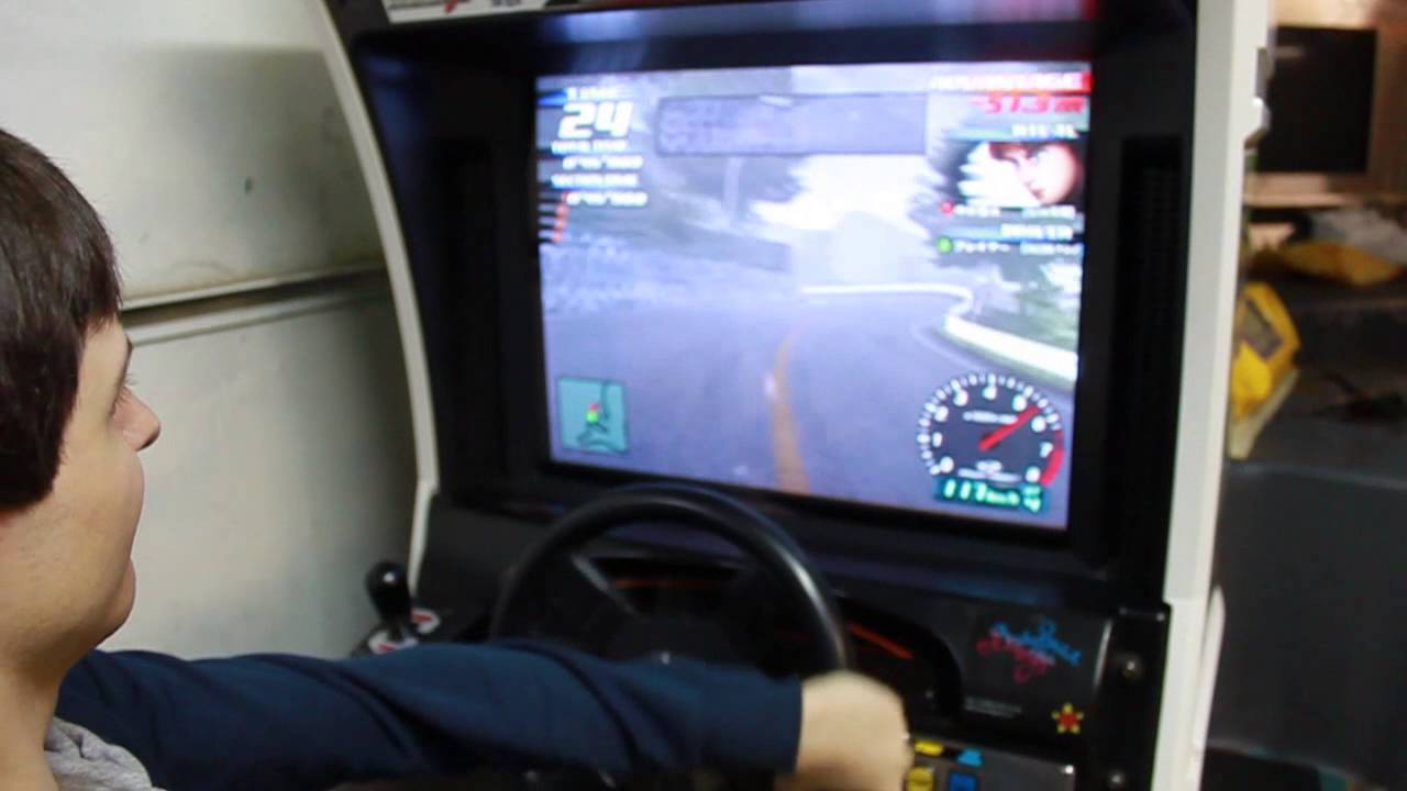 Initial D @ J-Play Cafe: день появления аппарата и gameplay