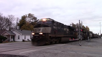 NORFOLK SOUTHERN GE ES40DC GEVO Northbound Mix Freight