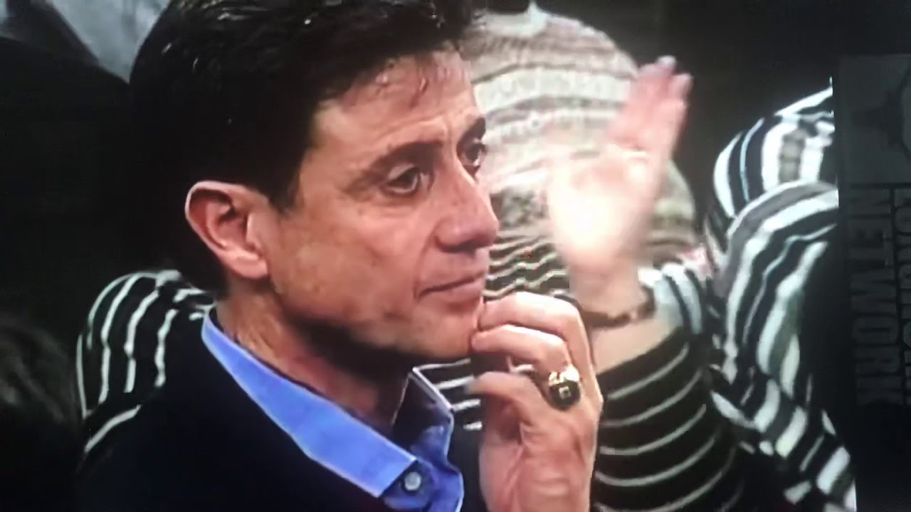 Relive the bizarre finish to Texas vs Providence: The Horn Game - 2004