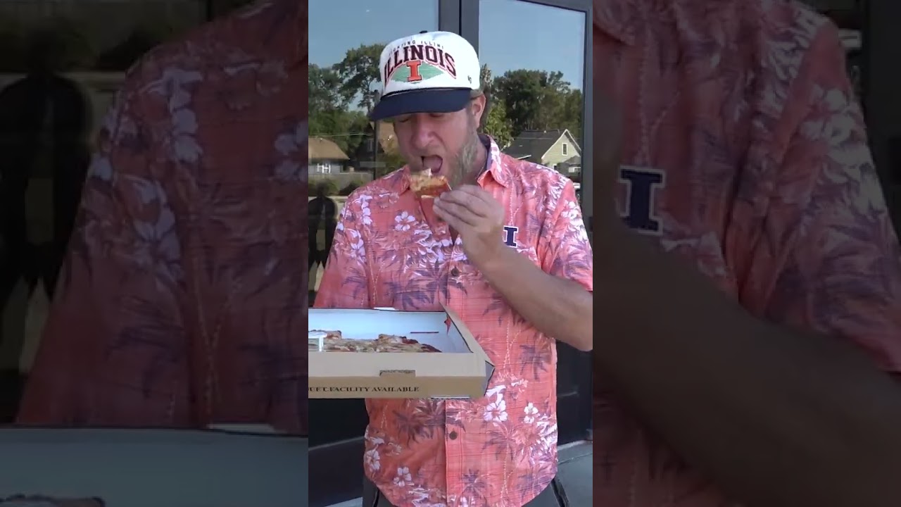 Dave Portnoy Tries The University Of Illinois' Most Popular Campus Pizza