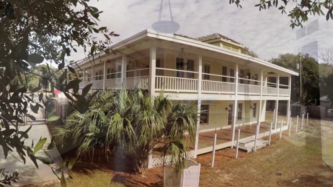 newspaper FWB is considering a new site for old hotel