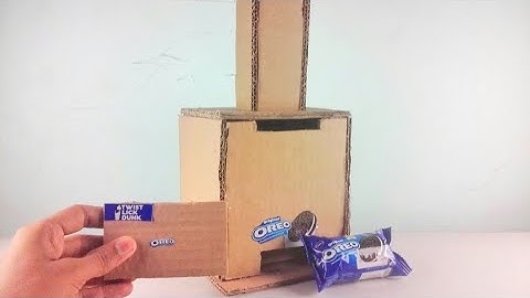 How to make an oreo vending machine