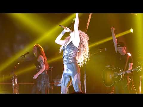Loca / Rabiosa Medley, Shakira - El Dorado World Tour at MSG in NYC