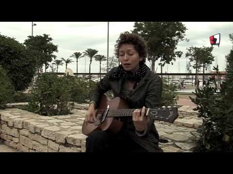 SIMONE WHITE - Victoria Anne (acoustic NMPNUTV).mp4