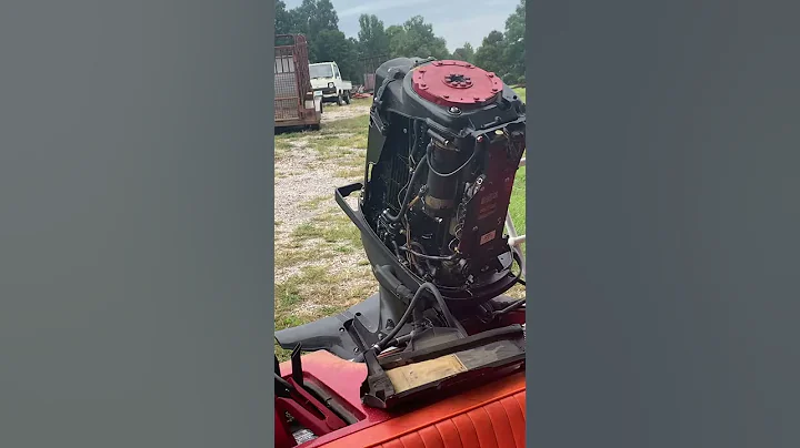 1979 Sebring Boat. Ricky Dockery Estate Auction. M...