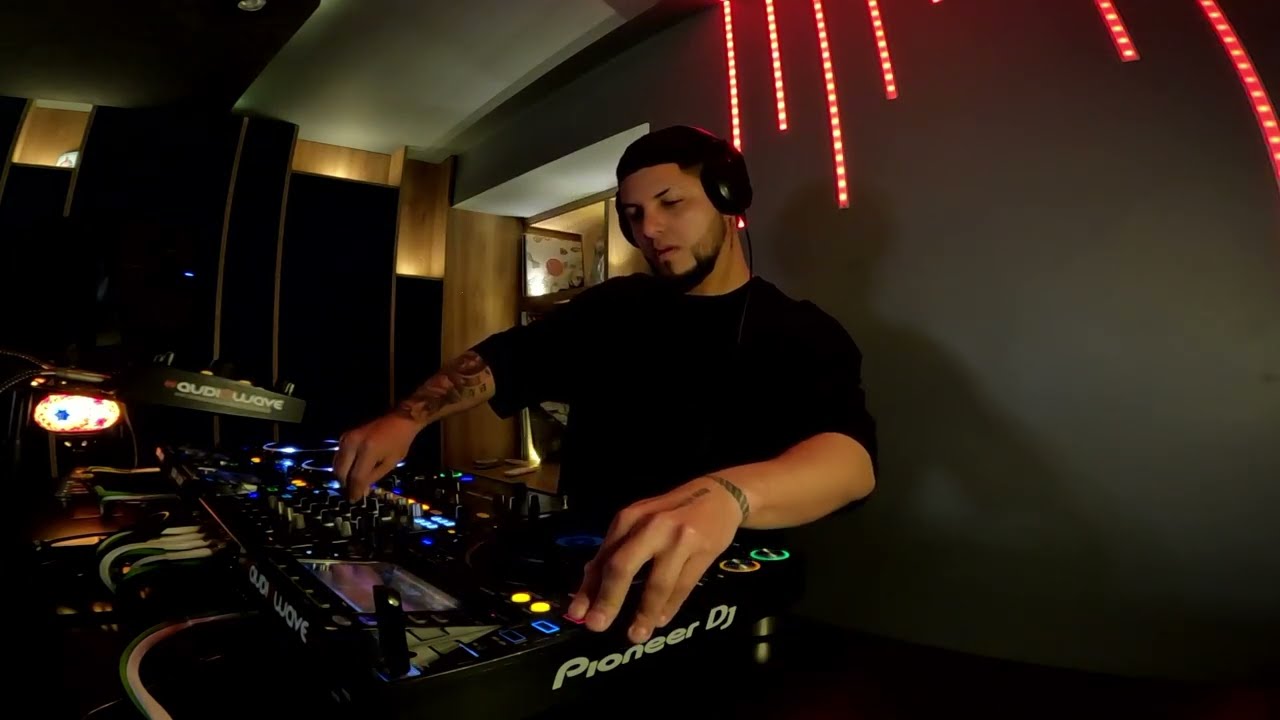 LIVE SETS