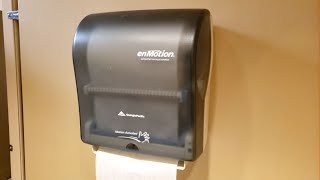 How To Replace enMotion Paper Towels In Automated Touchless Dispenser screenshot 5