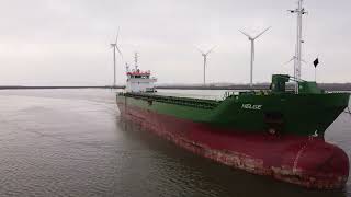 de beschadigde Helge aangekomen in Delfzijl.