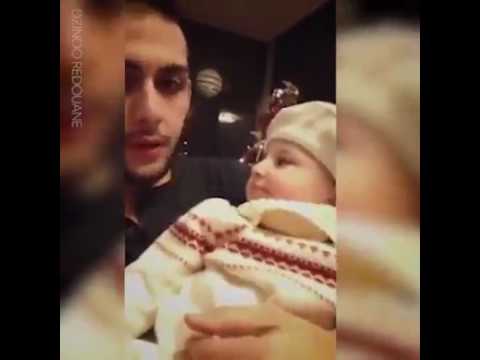 ضحكات بريئه