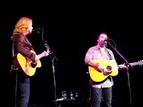 Steve Earle & Allison Moorer - Days Aren't Long En...