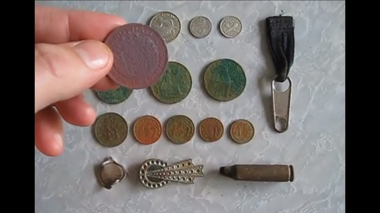 Metal Detecting New Park Reveals Silver Coins & First New Zealand Half