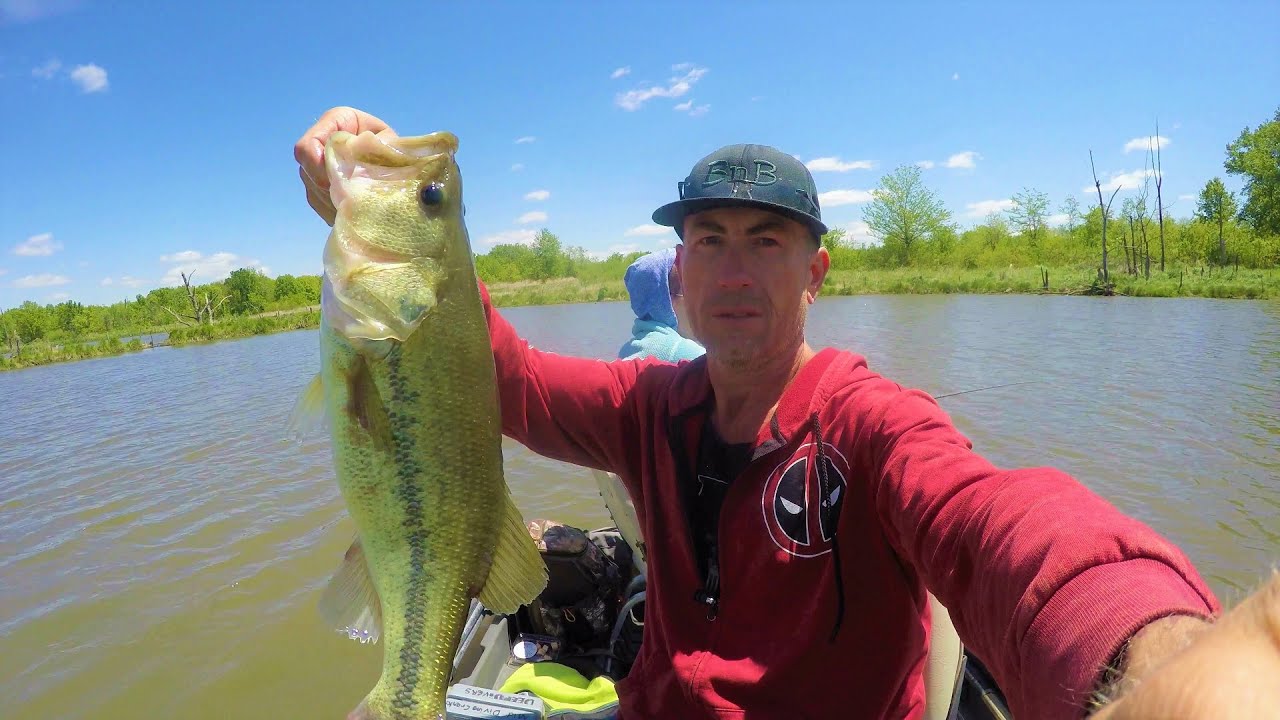 How to Bass Fishing in Tough Conditions throw confidence baits that
