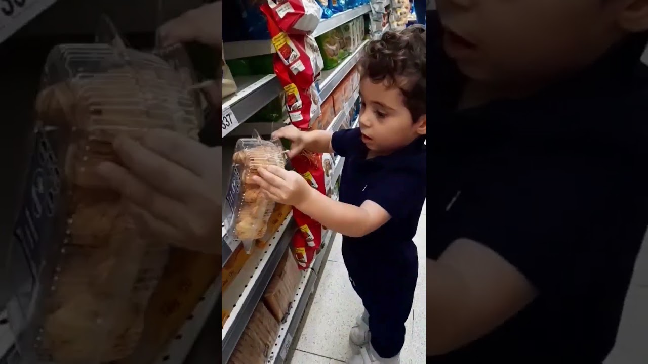 ¡Un mini fan de Carrefour! 