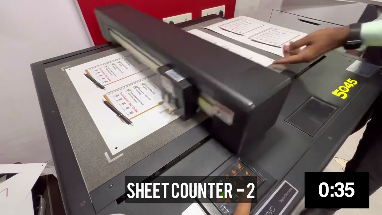 Vulcan FC-500VC flatbed cutter can do any shape cutting 