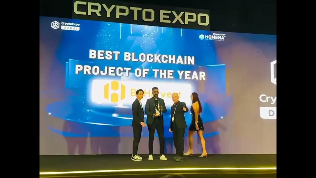 BitHarvest Brail - Entrega Premiação na Crypto Expo Dubai 2025