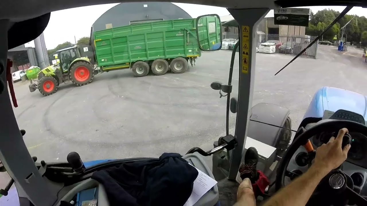 Drawing Grain - New Holland T7.235