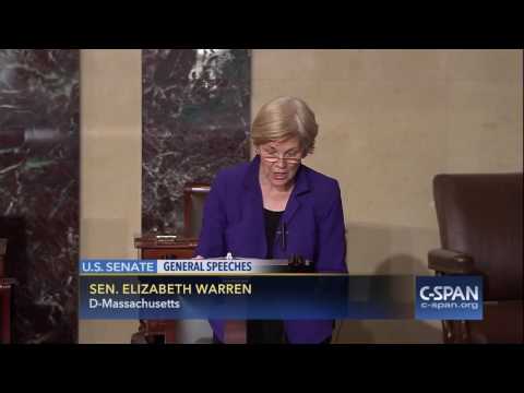 Video: Elizabeth Warren Snakker Om Skattlegging Av Amazon, Julián Castro Og Donald Trump