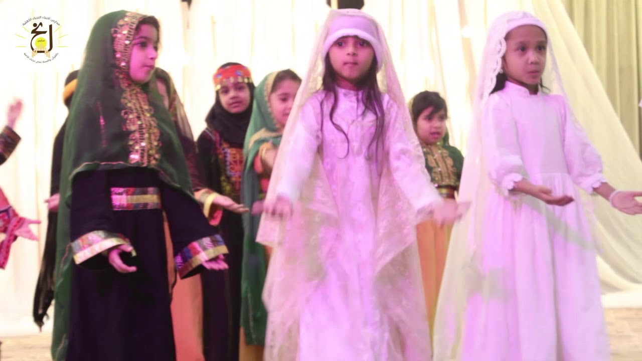 الحفل الختامي لروضه الابناء النجباء بمكة لعام ١٤٣٨-١٤٣٩هـ فقرة السعودية+زفة تخرج فصل رواد المستقبل