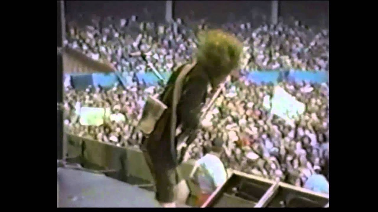 AC/DC - Live Wire - YouTube