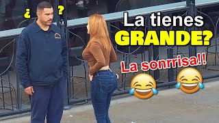 La tienes GRANDE?? 😱😏 ... La Sonrisa!! 🤣  - Bufones.net