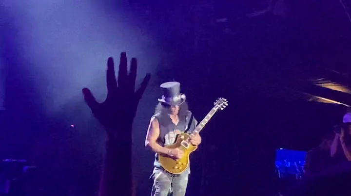 Guns N Roses Wrigley Field 2021 - November Rain