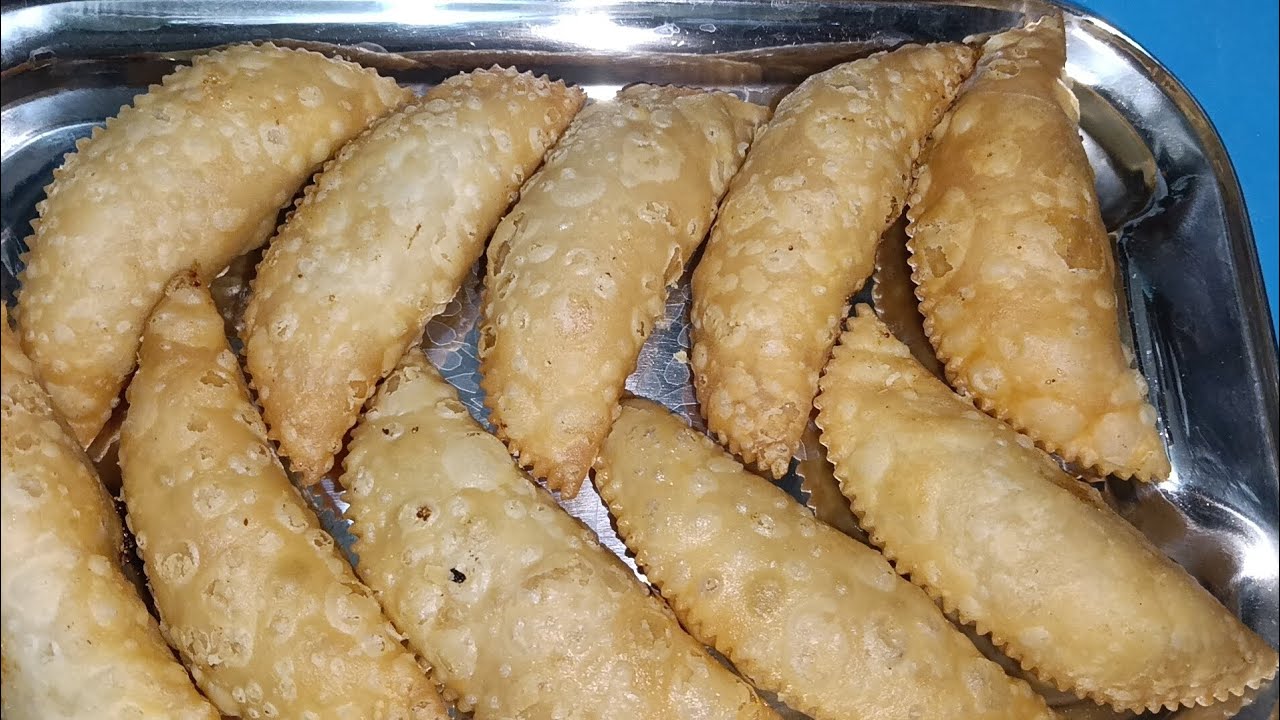 🫟🫟होली आते ही सबके घरो में बनने लगता है गुझिया तो गुझिया बनाओ और होली मनाओ😋😋🫟🫟