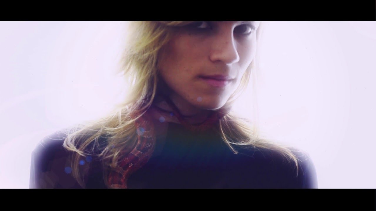 Lengua - Elfred Deynes (Oficial)