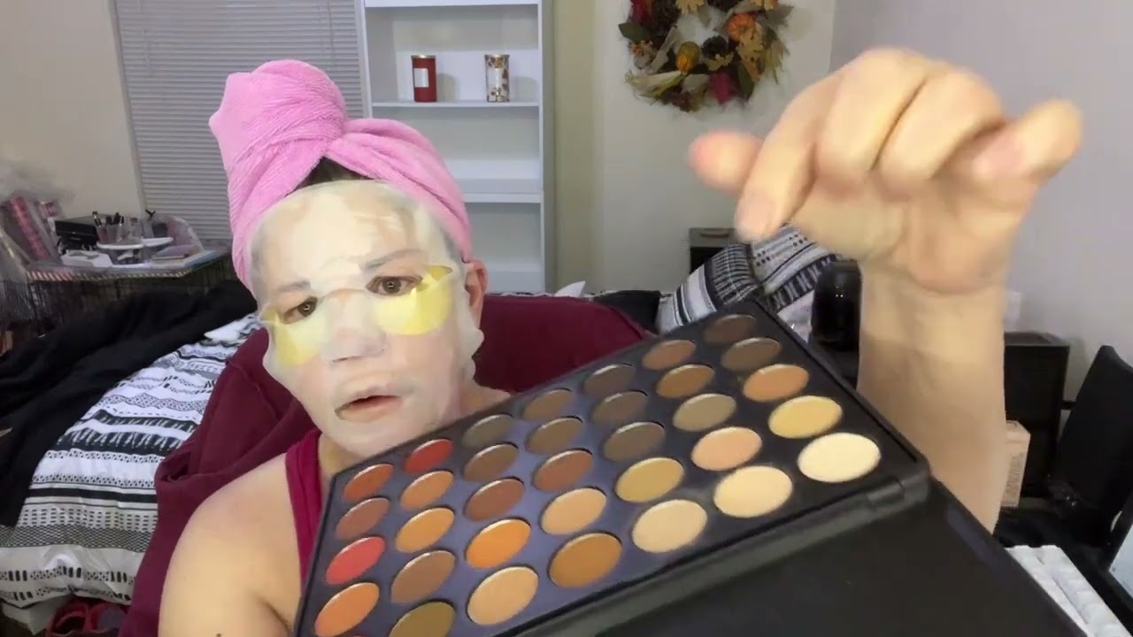 Talking about the first palettes, lip liners and makeup brushes from Morphe. maskmondayladies