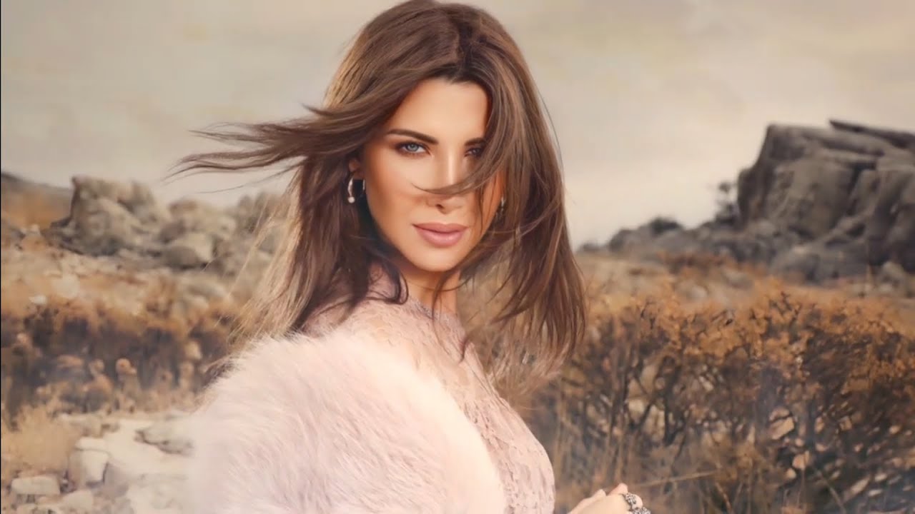 Nancy ajram mp3. Nancy Ajram видео клип в пустыне.