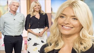 Holly Willoughby insists she &#39;trusts&#39; ITV to pay her equally to Phillip Schofield in awkward intervi