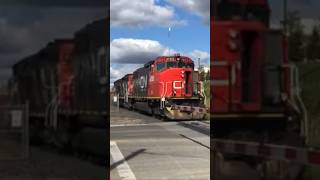 CN 4785 and 4028 Leading On CN L544