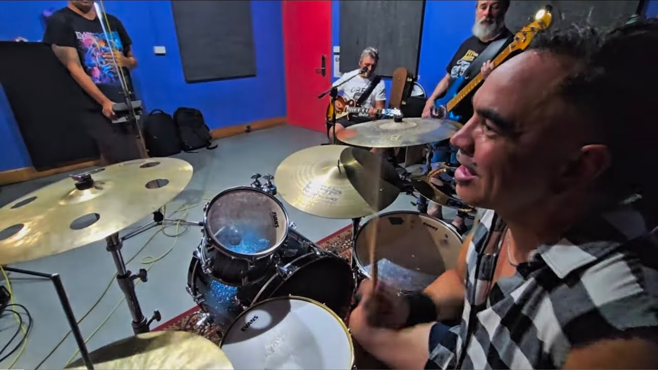 Powerslave, Iron Maiden cover