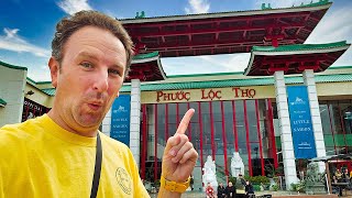 Go Inside the Largest Vietnamese Shopping Mall in America