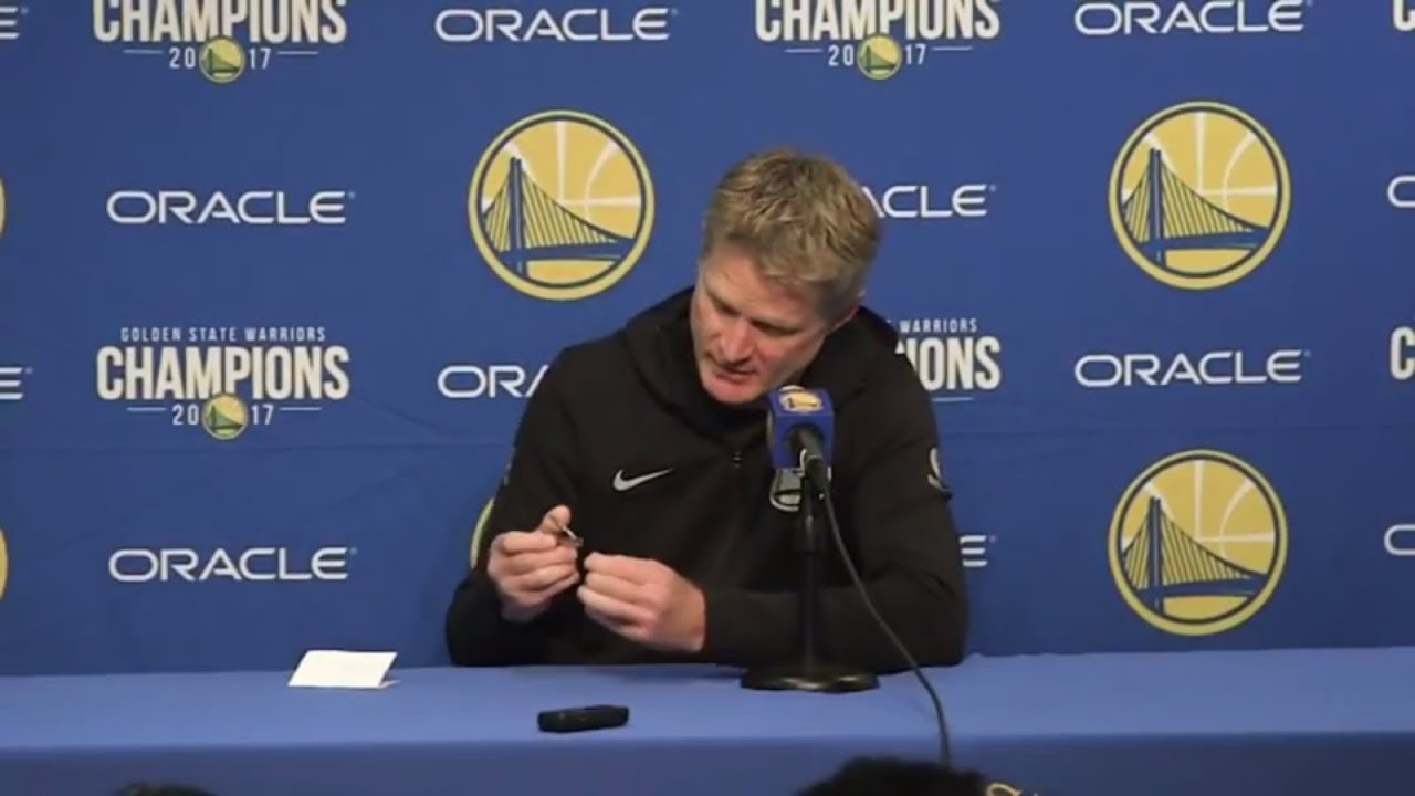 Steve Kerr clips his nails while reporters tweet at news conference | ESPN