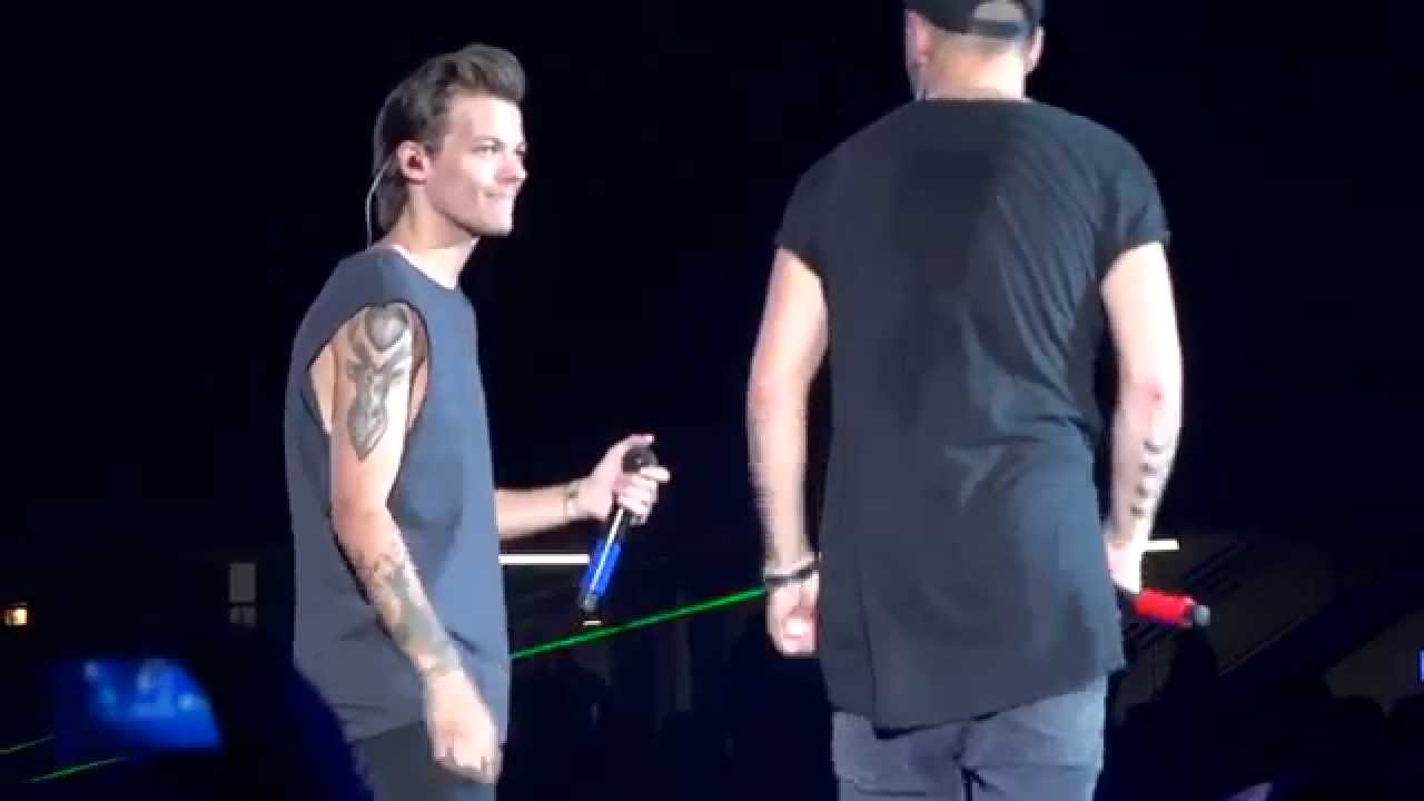 Little White Lies - One Direction, Chicago 8-29