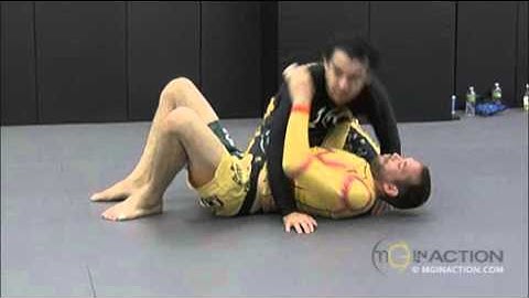 OPEN GUARD PASSING DRILL: Marcelo Garcia Passing
