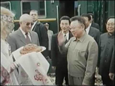 Video: 10 Absurdi Fakti Par Kim Jong-Il - Matador Network