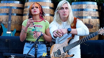 She Asks if I Know Chris Issac and Her Voice Stuns The Crowd - Wicked Game