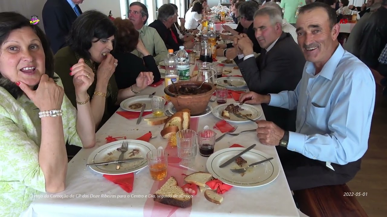 Cortejo da coroação da Casa Povo das Doze Ribeiras para o Centro Dia, seguido de Almoço (2022-05-01)