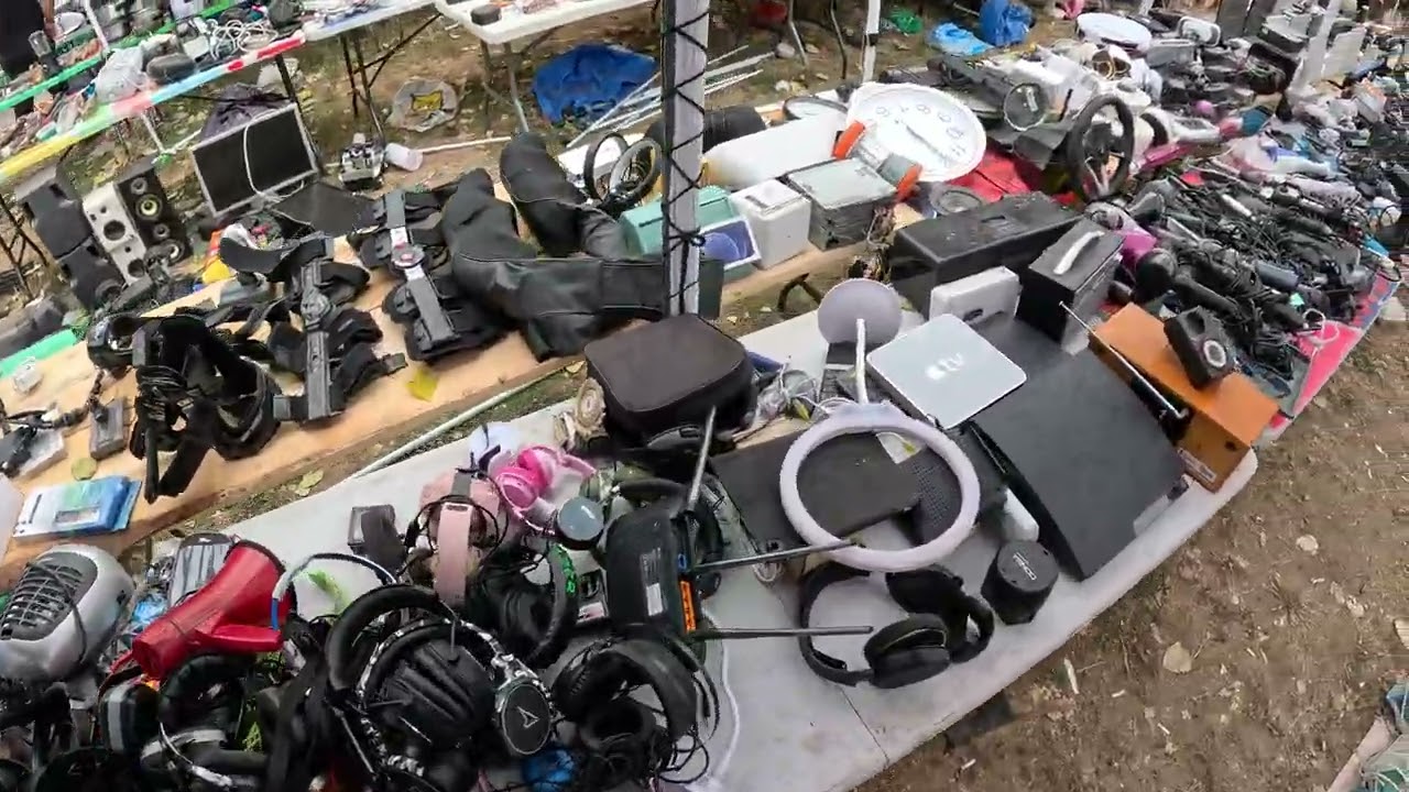 MERCEDES la schimb pe o bicicleta electrică? Să vedem prețul lor în târgul de vechituri!