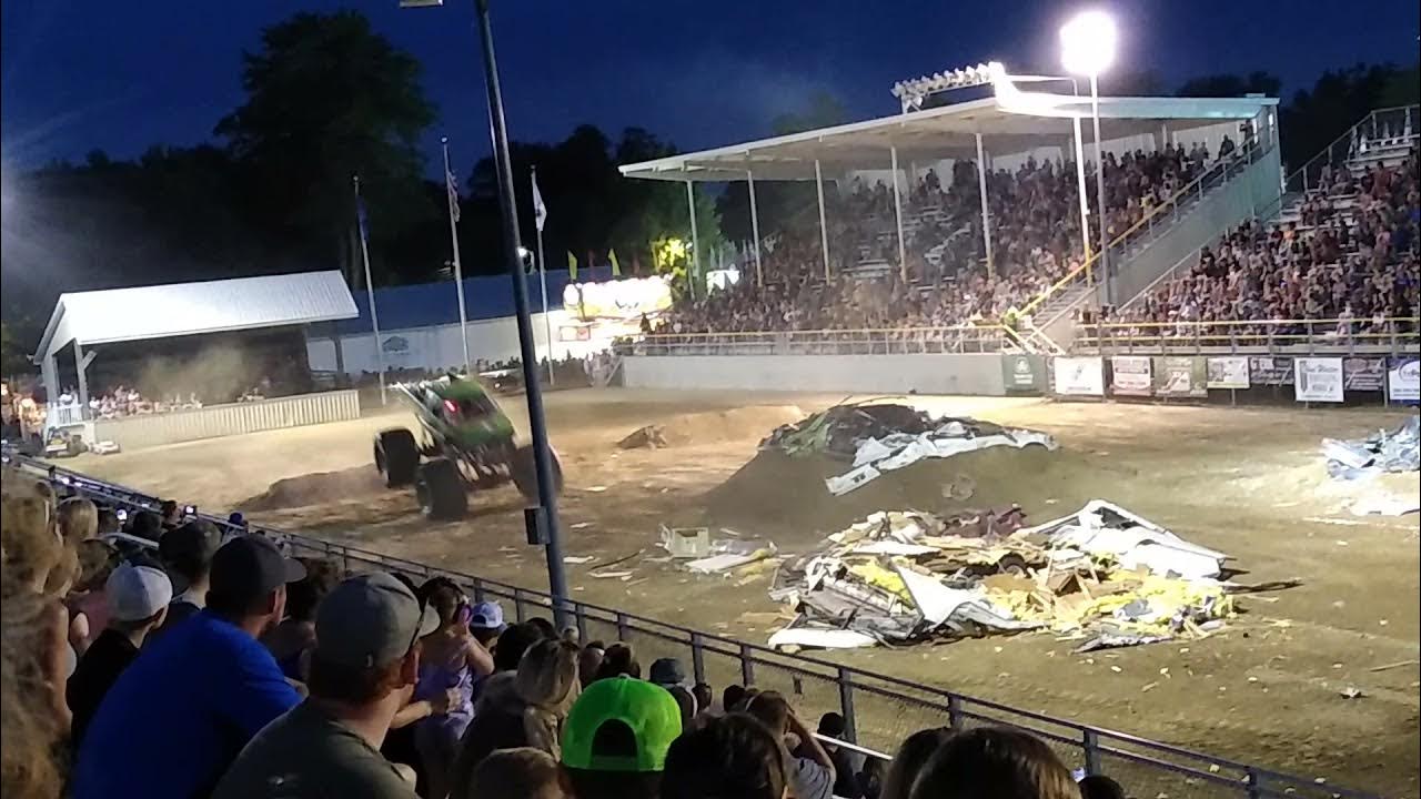 Avenger (Chris Koehler) Freestyle Armada fair Armada, MI 8/17/21 YouTube