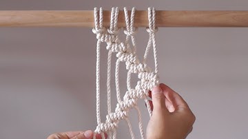 DIY Macrame Tutorial: Zig Zag Pattern Using Double Half Hitch Knots!