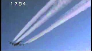 Plane Flying - Vapor Trails