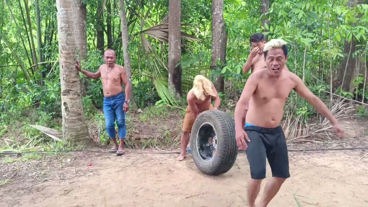 ACROBATIC BALANCING CHALLENGE 🤣 8