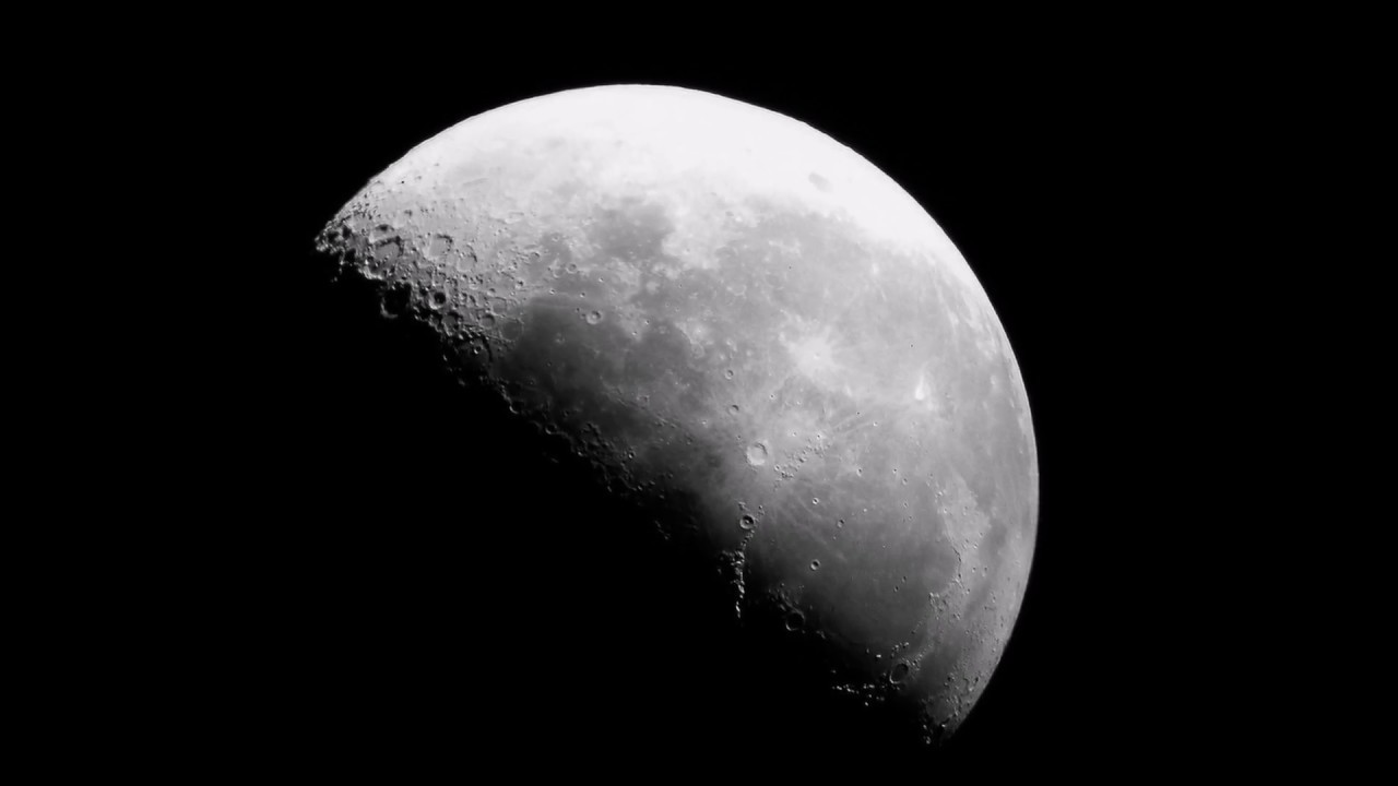 луна. Le luna. Le luna. убывающая луна фото. Menguante 2021.