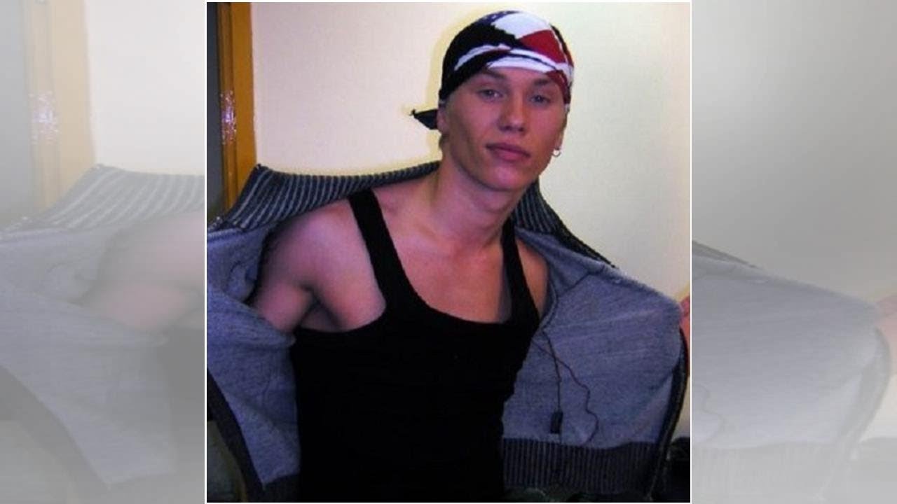 зацепин ниже ростом только губин. антон зацепин фабрика звезд. фабрика звезд антон зацепин ниже ростом только губин. ниже ростом только губин слушать. песня года 2004.