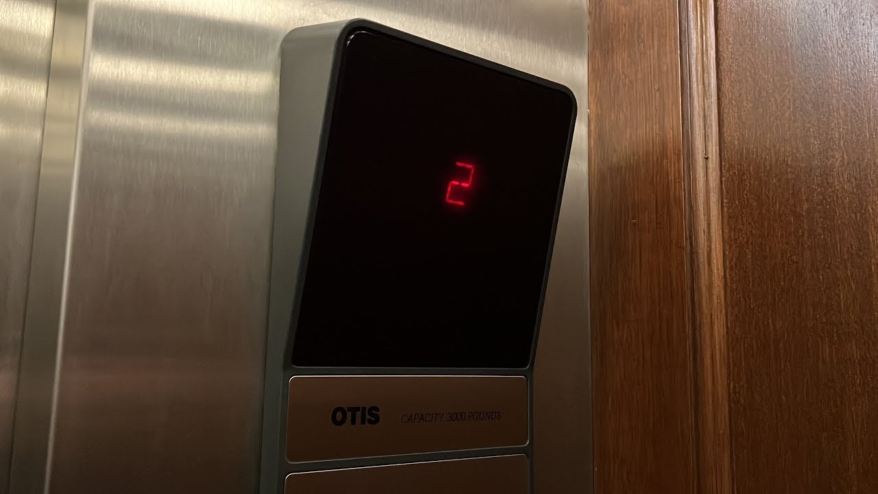 Rare Digital Indicator! Otis Series Hydraulic Elevator at Quadrangle ...
